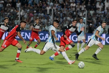 Atlético Tucumán empató sin goles con River