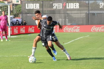 Riestra superó por 1 a 0 a Atlético