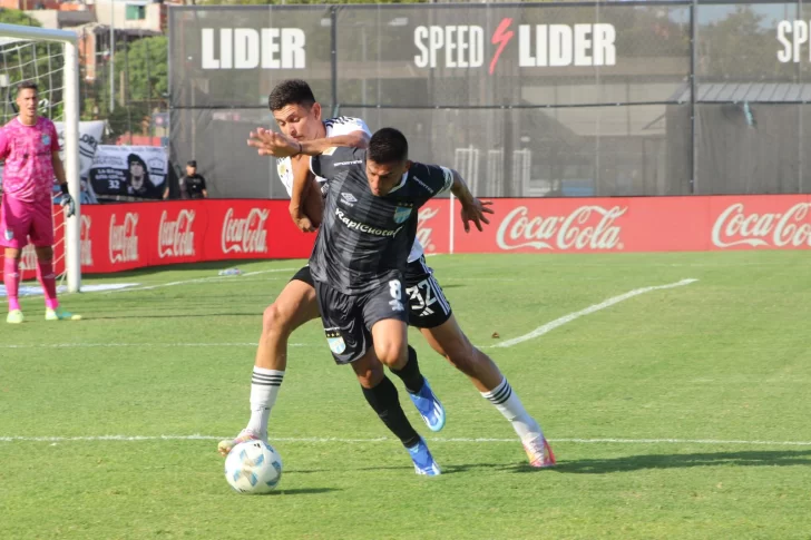 Riestra superó por 1 a 0 a Atlético