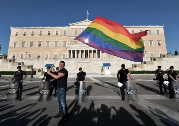 Grecia legaliza el matrimonio entre personas del mismo sexo Grecia legaliza el matrimonio entre personas del mismo sexo