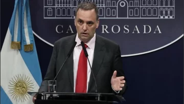 Adorni: “Se terminan los privilegios y el gasto desenfrenado en ARCA”