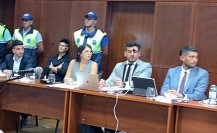 GJITIg9WEAIqGyE-728x448