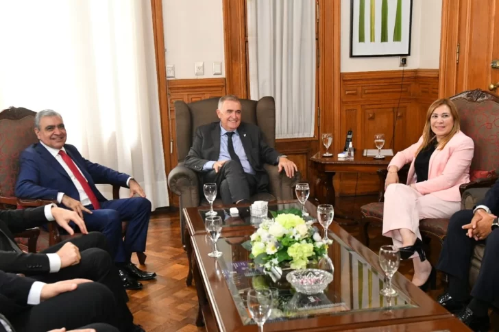Sorpresiva reunión entre el gobernador Jaldo y el ex intendente Alfaro