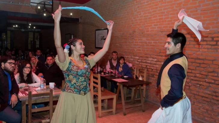 Las noches tucumanas se encienden con música, danza y tradición