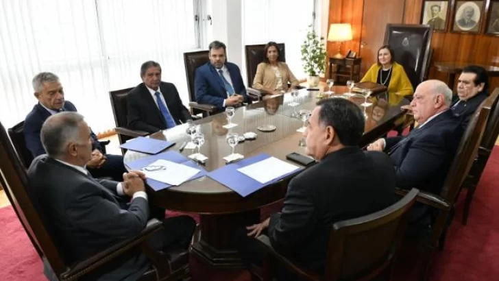 Lucha contra el narcotrafico: Jaldo y jueces federales intercambiaron conceptos