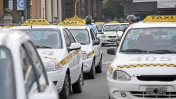 Taxistas se unen contra Uber: exigen medidas y regulaciones