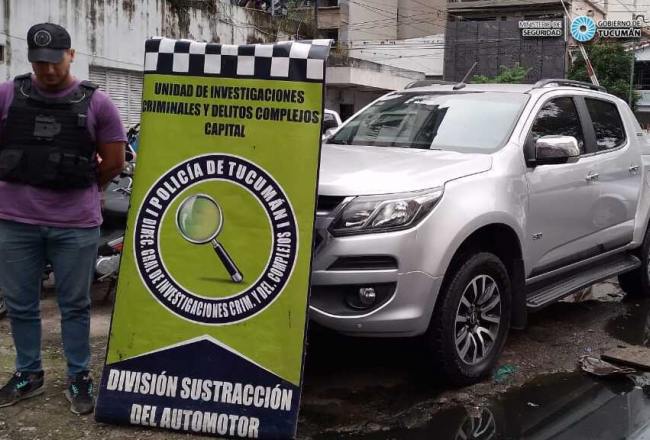 Lograron recuperar una camioneta que fue robada de una concesionaria de autos