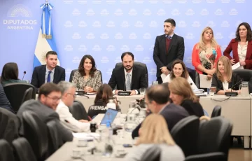 La ley Bases obtuvo dictamen y se tratará la próxima semana en Diputados: los cambios que aceptó el oficialismo