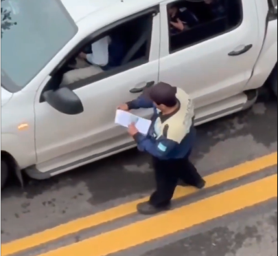 La Municipalidad realizará sumarios administrativos a los agentes de tránsito que habrían recibido “coimas”