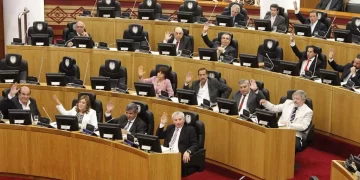 Sesiona la Legislatura: expectativa por la reanudación del debate
