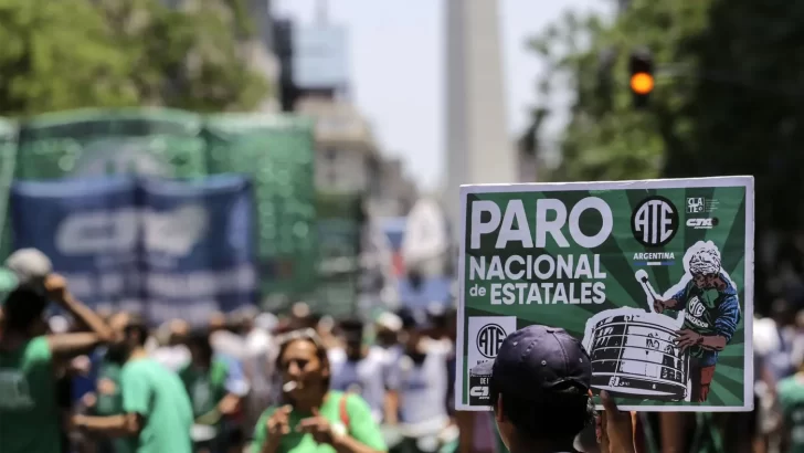 Segundo paro nacional de estatales en una semana en respuesta a despidos en el sector público