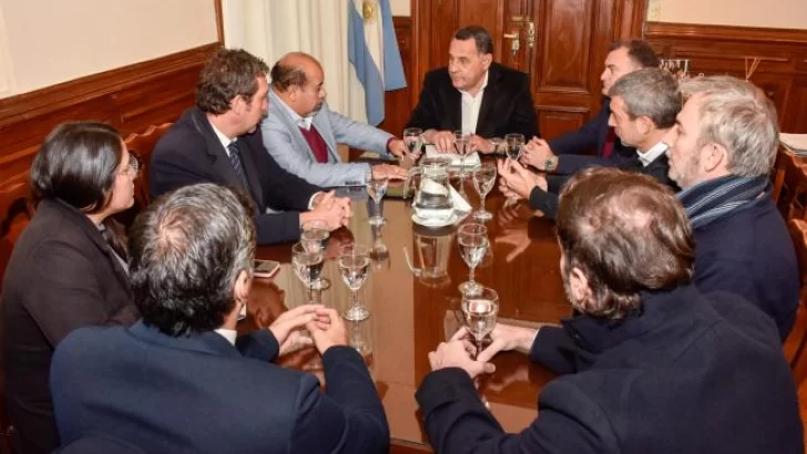 El gobierno recibió a los gremios que representan a los trabajadores del Subsidio