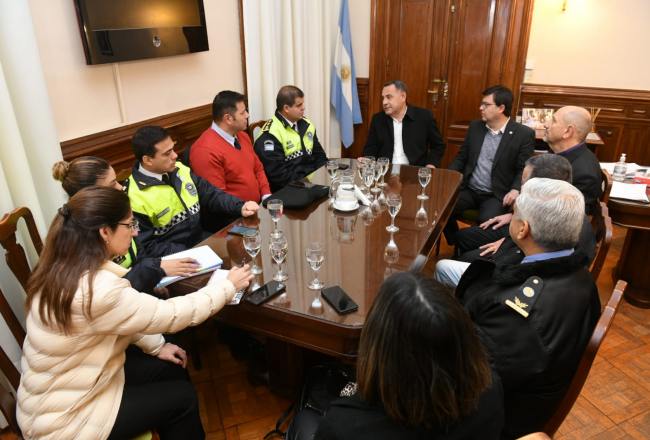 El Gobierno se reunió con representantes de la Policía de Tucumán por las paritarias