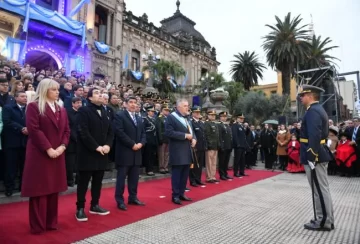 Con el tradicional chocolate patrio, iniciaron los festejos por un nuevo aniversario de la Revolución de Mayo