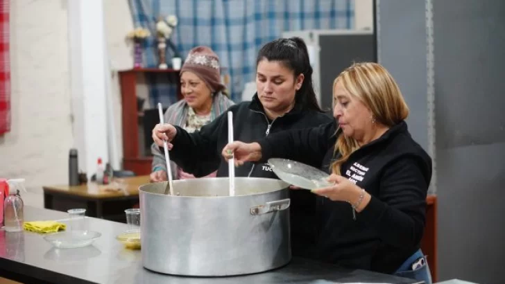 En la primera noche, el albergue “El Andén” recibió a más de 30 personas