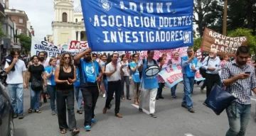 ADIUNT rechaza el posible veto a la Ley de Financiamiento Universitario y anuncia nuevas medidas de protesta ADIUNT rechaza el posible veto a la Ley de Financiamiento Universitario y anuncia nuevas medidas de protesta