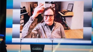 Charly García fue homenajeado en los Premios Gardel y dijo presente virtualmente: “Feliz año nuevo y felices fiestas”