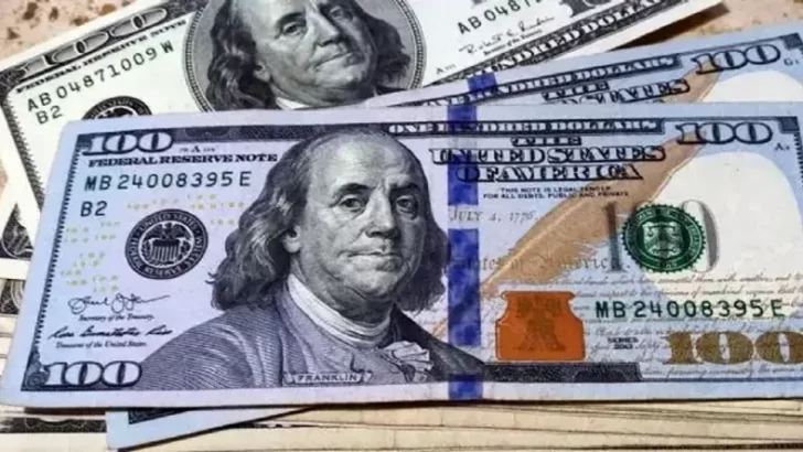 El dólar blue anotó su tercera suba en cinco jornadas