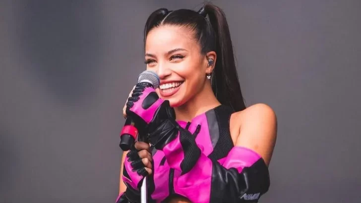 Emilia Mernes fue internada por segunda vez para realizarse estudios y suspendió sus shows