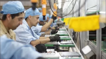 La industria profundizó su crisis en marzo: se hundió 21,2%, la peor caída desde la pandemia