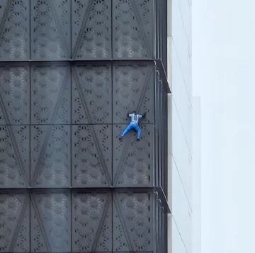 Youtuber polaco que se trepó a un edificio en Puerto Madero