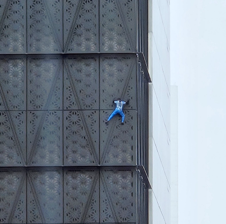 Youtuber polaco que se trepó a un edificio en Puerto Madero