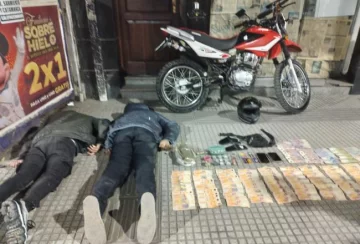 La Policía detuvo a dos jóvenes que vendían marihuana en el microcentro La Policía detuvo a dos jóvenes que vendían marihuana en el microcentro