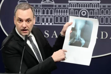 El Gobierno denunció irregularidades en las pensiones por invalidez: “Se desviaron fondos por 3.400 millones de dólares” El Gobierno denunció irregularidades en las pensiones por invalidez: “Se desviaron fondos por 3.400 millones de dólares”