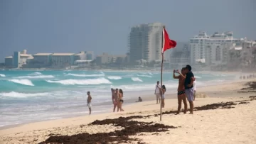 El huracán Beryl se aproxima a las costas del Caribe mexicano y calculan que impactará en las playas de Tulum este viernes