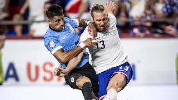 Copa América: en un polémico partido, Uruguay derrotó a Estados Unidos y lo eliminó de la competencia