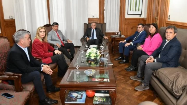 Osvaldo Jaldo y Miguel Acevedo se reunieron con bloques legislativos radicales