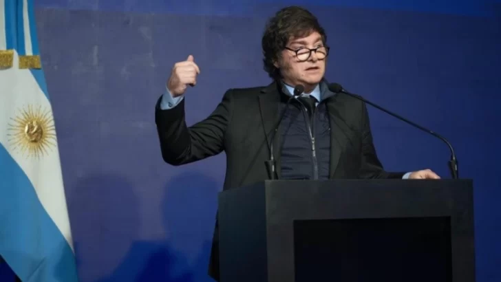 Javier Milei confirmó que vetará la nueva ley de movilidad jubilatoria Javier Milei confirmó que vetará la nueva ley de movilidad jubilatoria