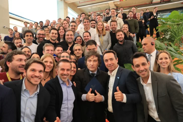 Milei ratificó su alianza con el sector privado y prometió seguir bajando impuestos Milei ratificó su alianza con el sector privado y prometió seguir bajando impuestos