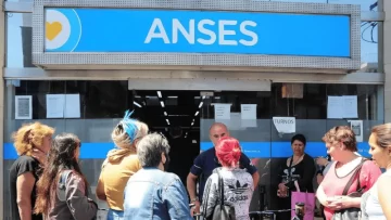 El Gobierno oficializó otro bono para jubilados y pensionados: quiénes y cuándo lo cobran El Gobierno oficializó otro bono para jubilados y pensionados: quiénes y cuándo lo cobran