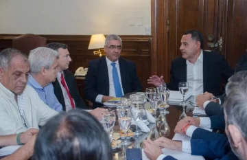 Representantes gremiales y Gobierno continúan el diálogo por mejoras salariales Representantes gremiales y Gobierno continúan el diálogo por mejoras salariales