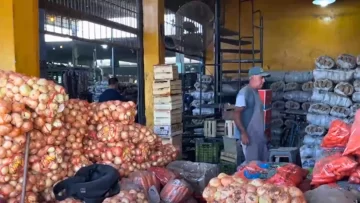 Puestos ilegales y competencia desleal: reclaman controles y orden Puestos ilegales y competencia desleal: reclaman controles y orden