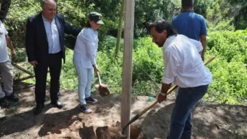 Bullrich viajó a Salta y puso el primer poste para el alambrado de 200 metros en la frontera con Bolivia