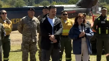 Patricia Bullrich y Luis Petri anunciaron en El Bolsón la creación del Consejo Federal de Emergencias Patricia Bullrich y Luis Petri anunciaron en El Bolsón la creación del Consejo Federal de Emergencias
