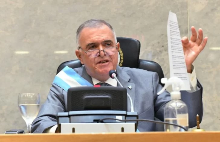 Osvaldo Jaldo: “Vamos a meter presos a los que quieran ir contra las instituciones del Estado” Osvaldo Jaldo: “Vamos a meter presos a los que quieran ir contra las instituciones del Estado”