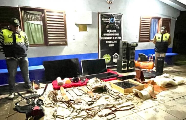 Lograron recuperar bienes por $7 millones que habían sido robados en un escruche en Tafí del Valle Lograron recuperar bienes por $7 millones que habían sido robados en un escruche en Tafí del Valle
