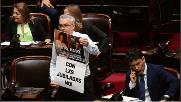 La sesión de Diputados empezó con escándalo: “¿Querés que te dé un pico, Zago?”