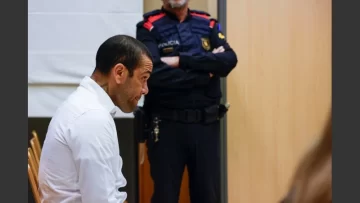 Absolvieron a Dani Alves del delito de agresión sexual hacia una joven