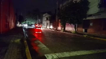 Varios sectores de la Capital tucumana quedaron sin luz por el fallo en una estación transformadora Varios sectores de la Capital tucumana quedaron sin luz por el fallo en una estación transformadora