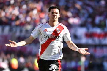 Con goles de Mastantuono y Driussi, River venció a Boca