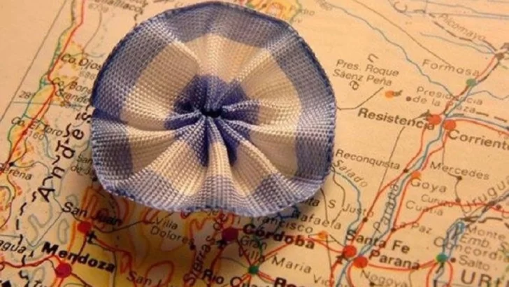 El 18 de mayo se celebra el Día de la Escarapela: origen, significado y cuándo se usa