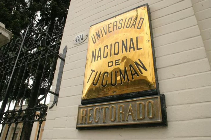 ADIUNT paraliza la UNT: paro de 48 horas, clases públicas y asamblea en defensa de la educación pública