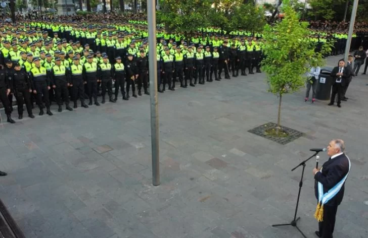 Tomaron juramento a 937 nuevos policías transitorios