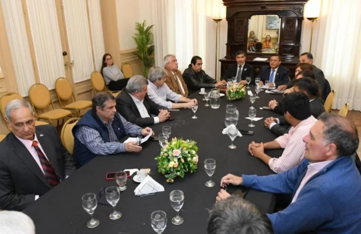 Impulsarán proyectos para que las comunas adquieran facultades de contralor