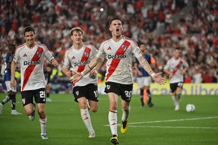 River goleó a Independiente del Valle y selló su pase a octavos de final de la Copa Libertadores