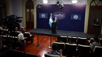 El Gobierno limitó el trabajo de los periodistas en la Casa Rosada: menos acreditaciones y más requisitos